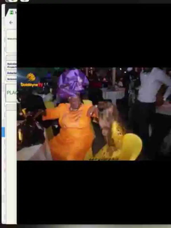 Tiwa Savage Kneels Down To Greet Madam Kofo (Photo, Video)